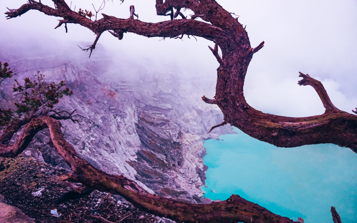 Vulcão IJEN | Como atravessar o inferno e o céu em poucas horas